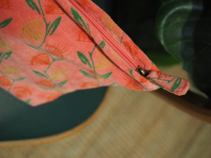 Pochette Velluto Pistil Colore Corallo