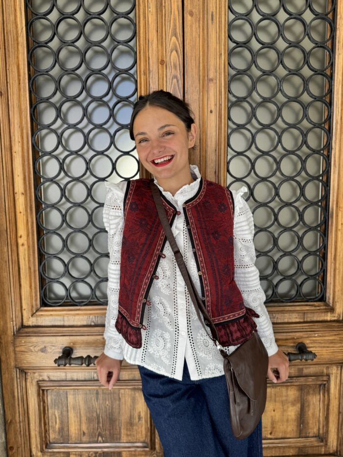 GILET IN FANTASIA CHATEAU- MAISON HOTEL